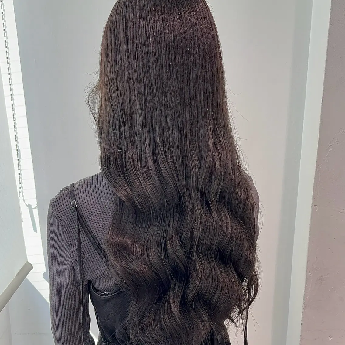 ロング カラー ヘアカラー トリートメント 𓏸レイヤー髪質改善 透けカラーカノン🫧のヘアスタイル