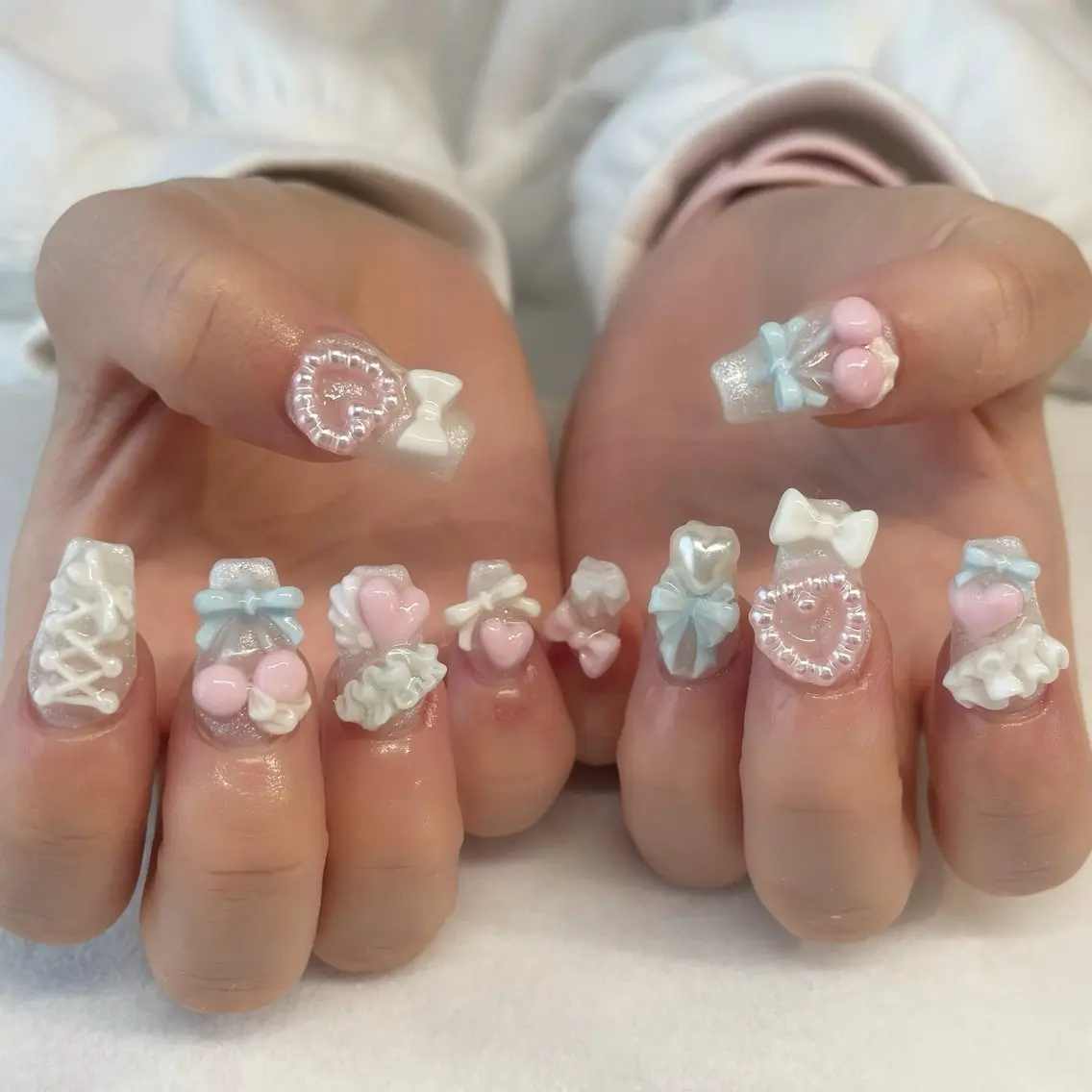 ネイル ハンドネイル 💎🐰 saki. m 🐰💎のネイルデザイン