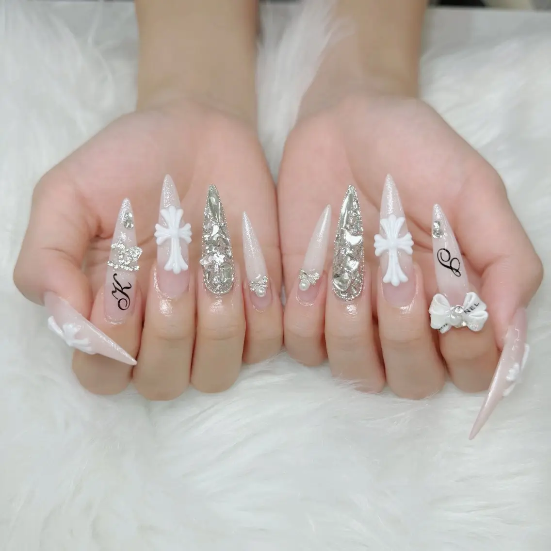 ネイル フレンチネイル キラキラネイル 韓国ネイル シンプルネイル ワンホンネイル ハンドネイル MEI Nailのネイルデザイン