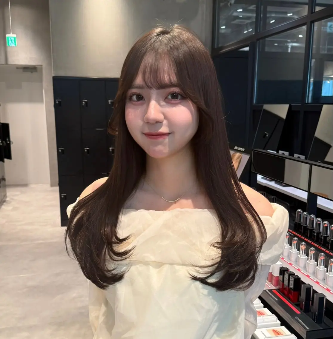 ロング 伸ばしかけ 韓国風ヘア レイヤーカット ロング 小顔カット 奥山 みのりのヘアスタイル