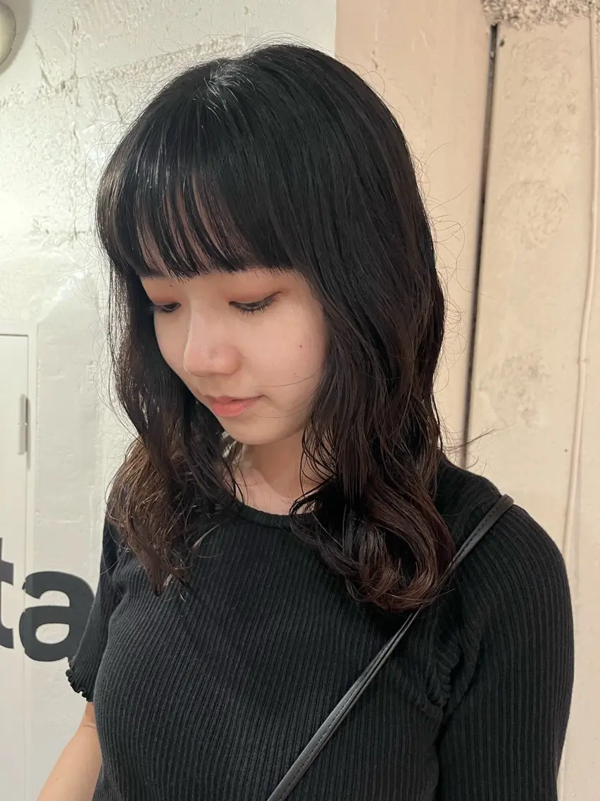 ミディアム パーマ 🇰🇷柔らか透明感 /Miho🫧のヘアスタイル