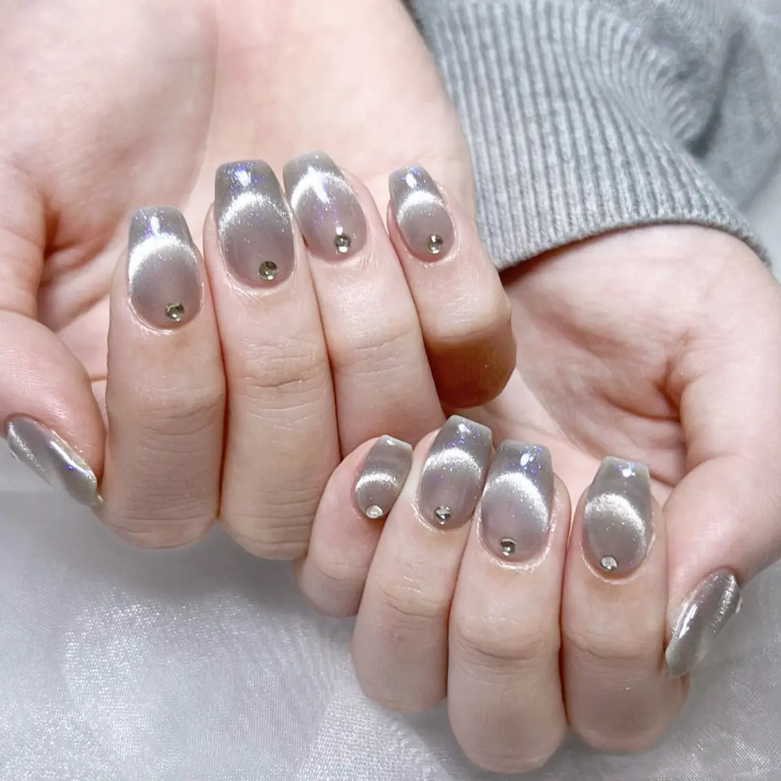 メンズ ネイル メンズ韓国風 アートネイル オーロラネイル ガーリー キラキラネイル Nail salon 木にいるのネイルデザイン