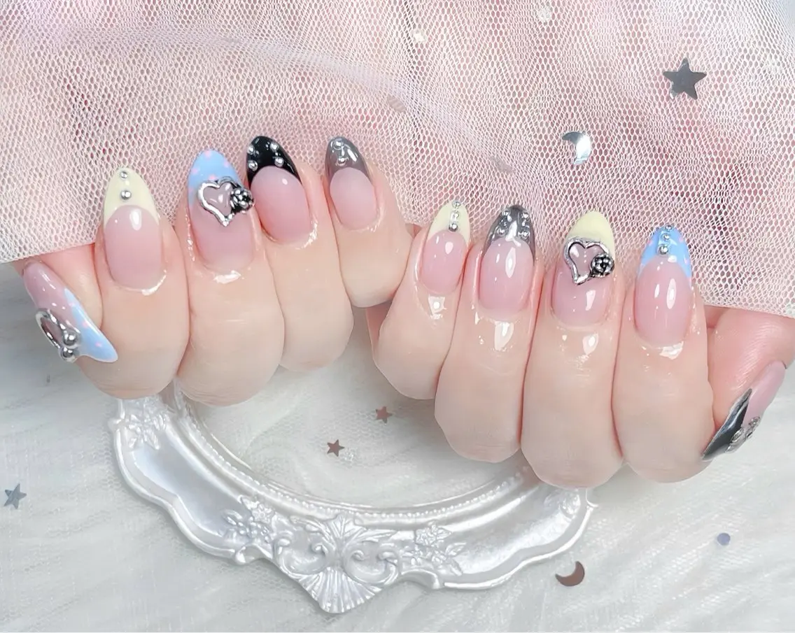 ネイル チークネイル 長さ出し フレンチネイル ジェルネイル グラデーション ハンドネイル THANHTHANH NAILのネイルデザイン