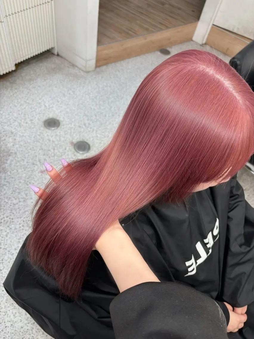 ロング PELE  原宿 airiのヘアスタイル
