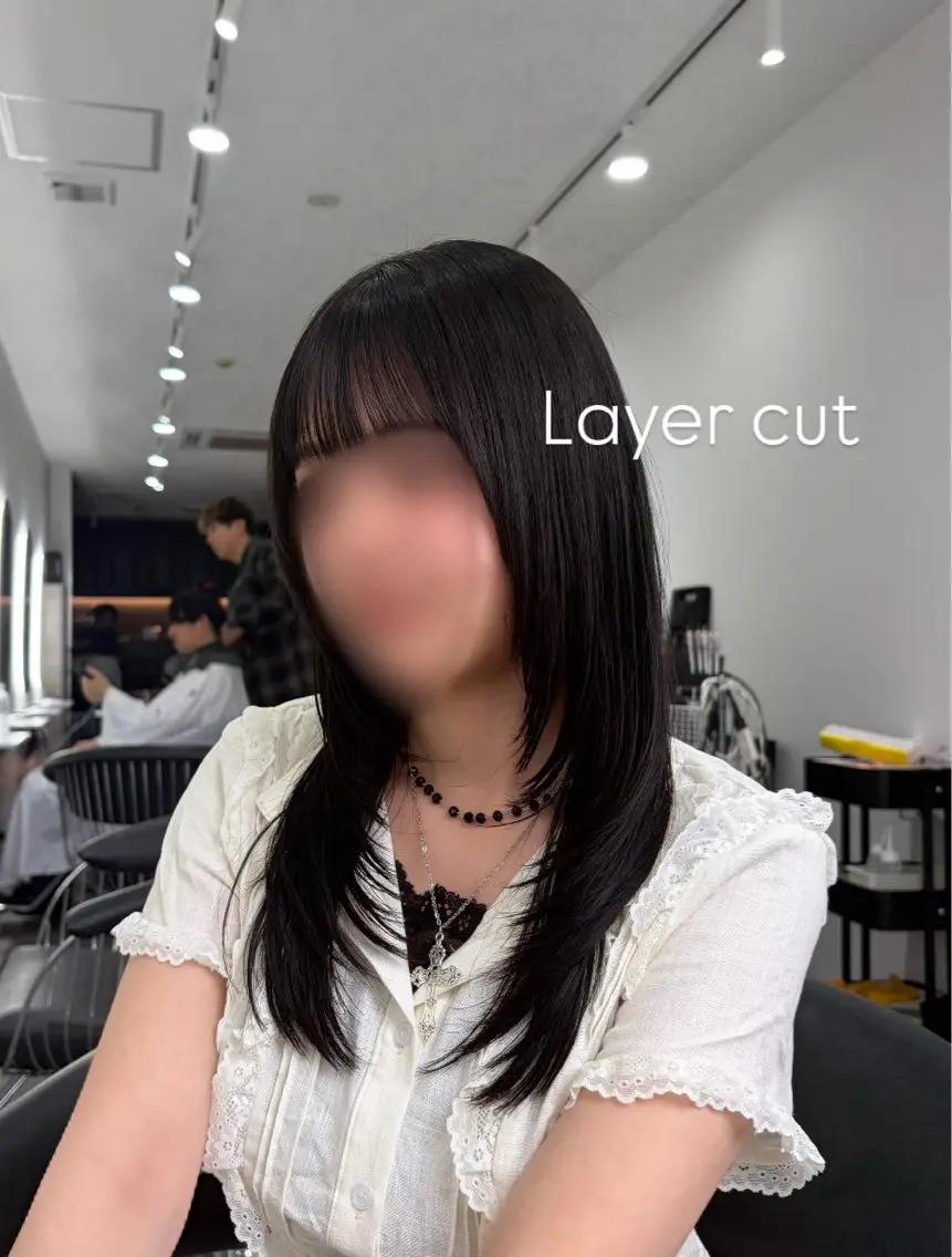 セミロング カラー カット ヘアカラー limitみづき🌙 レイヤーカットのヘアスタイル