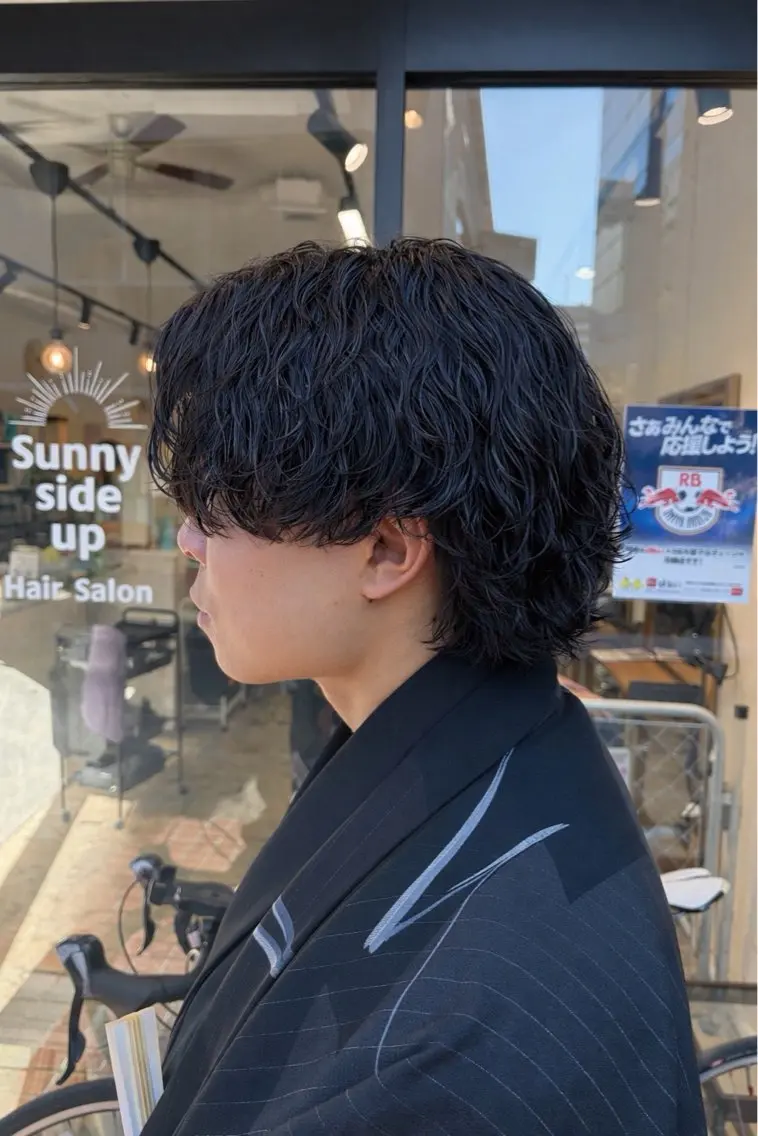 ミディアム パーマ メンズ ミディアムパーマ フェザーパーマ メンズパーマ スパイキーショート メンズツイストパーマ カット パーマ トリートメント 🌴パーマオタク🌴 長谷川 諒佑🌈のヘアスタイル