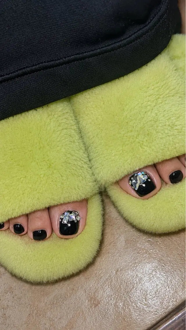 ネイル フットネイル Garnet nailのネイルデザイン