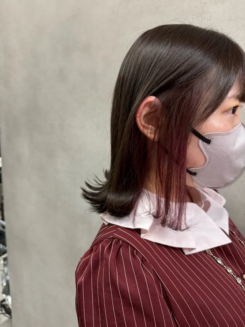 ミディアム 🇰🇷韓国風ハイ トーンKANA🖤のヘアスタイル
