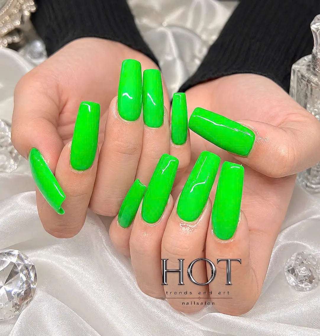 ネイル アートネイル オーロラネイル クリアネイル 長さ出し フレンチネイル ハンドネイル HOT Nail Salonのネイルデザイン