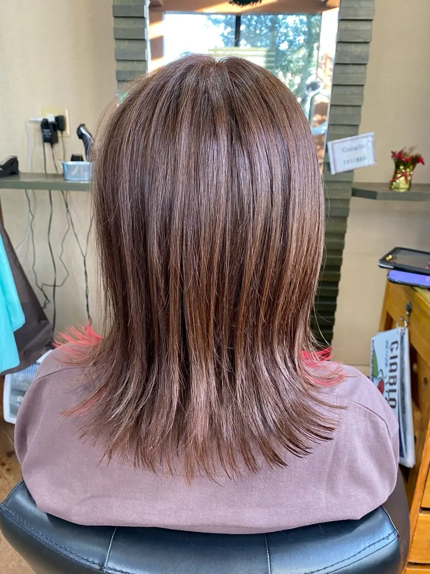 セミロング カラー 新田 甲のヘアスタイル