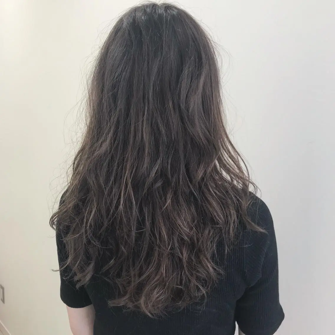 セミロング カラー パーマ 店長 大方康暉のヘアスタイル