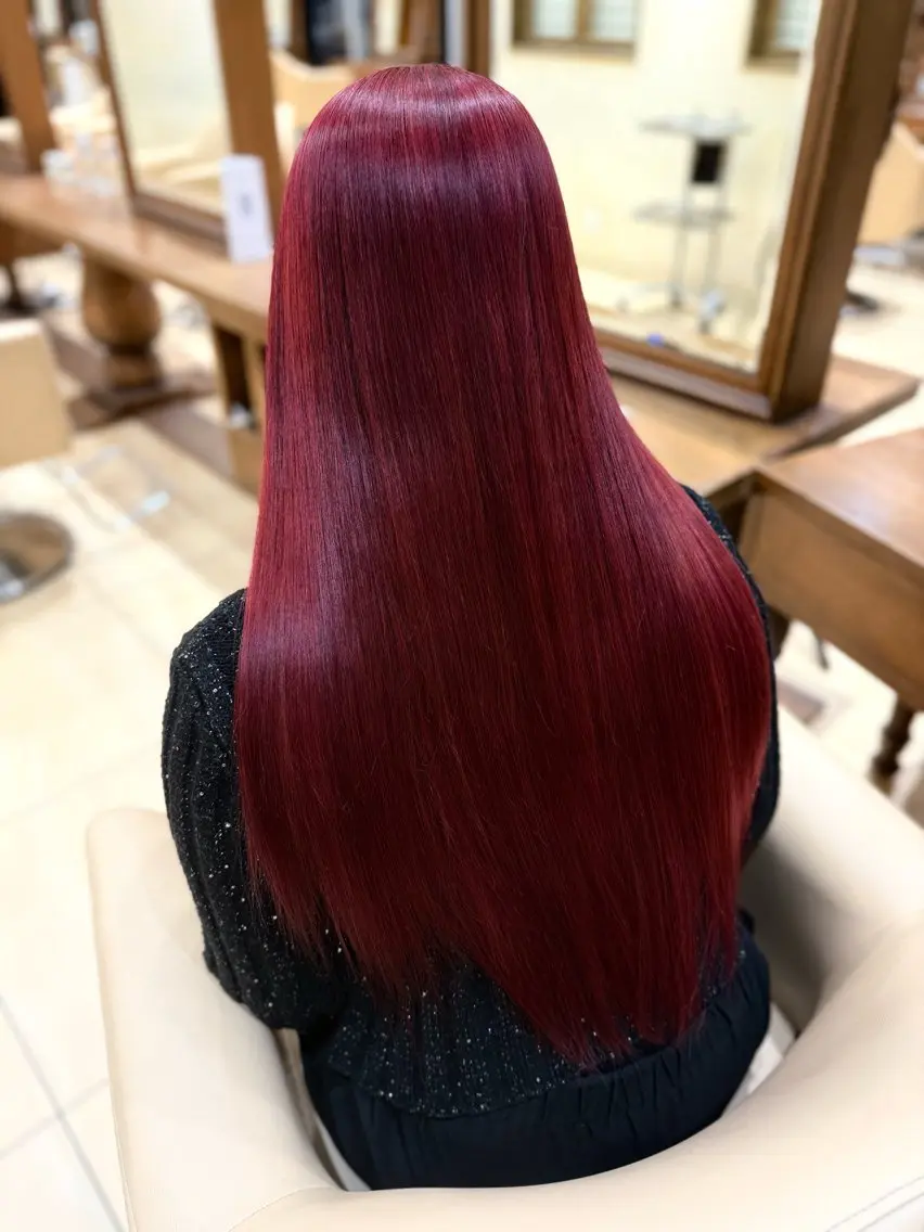 ロング カラー レッドカラー ZACC ayakaのヘアスタイル
