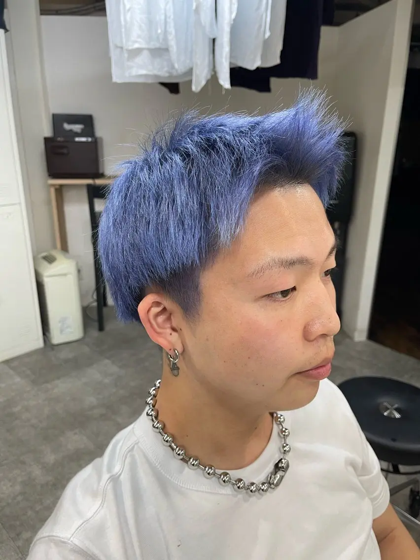 ショート ブリーチ縮毛矯正 LAFFYuiのヘアスタイル