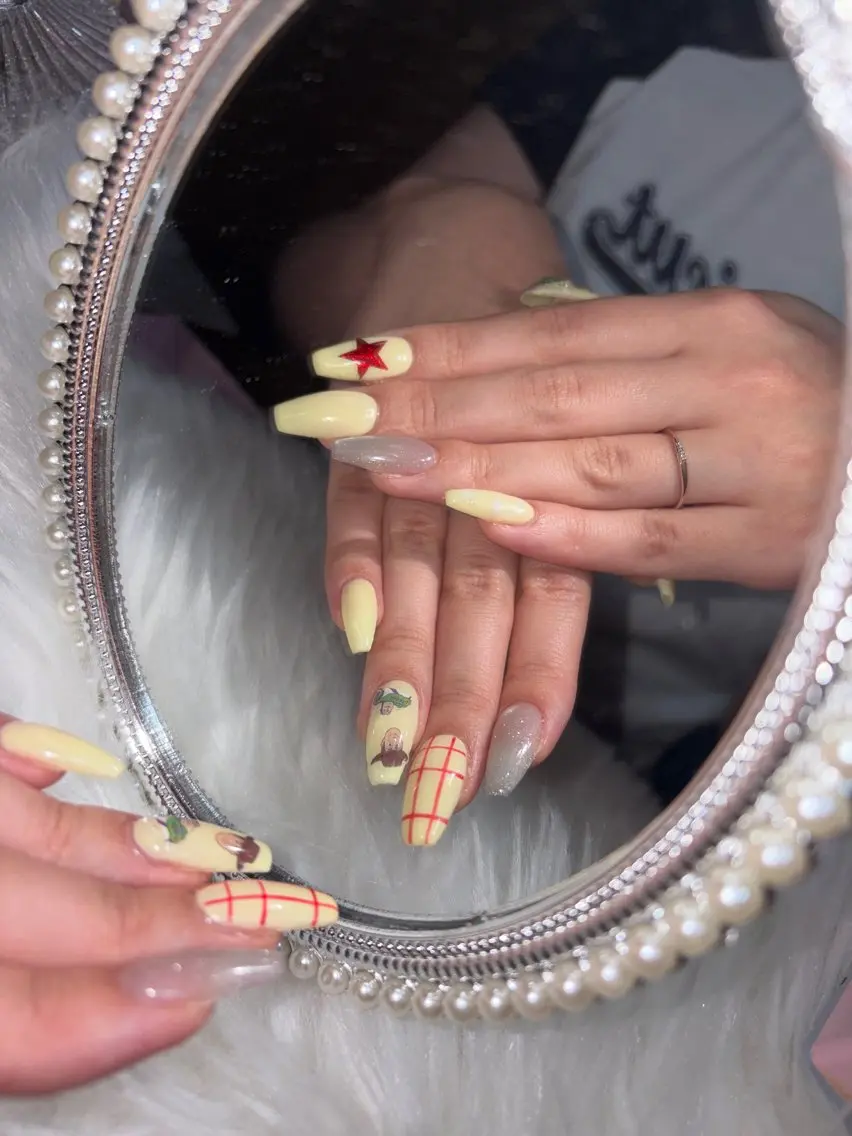 ネイル 持ち込み ハンドネイル nail salon Lilynのネイルデザイン