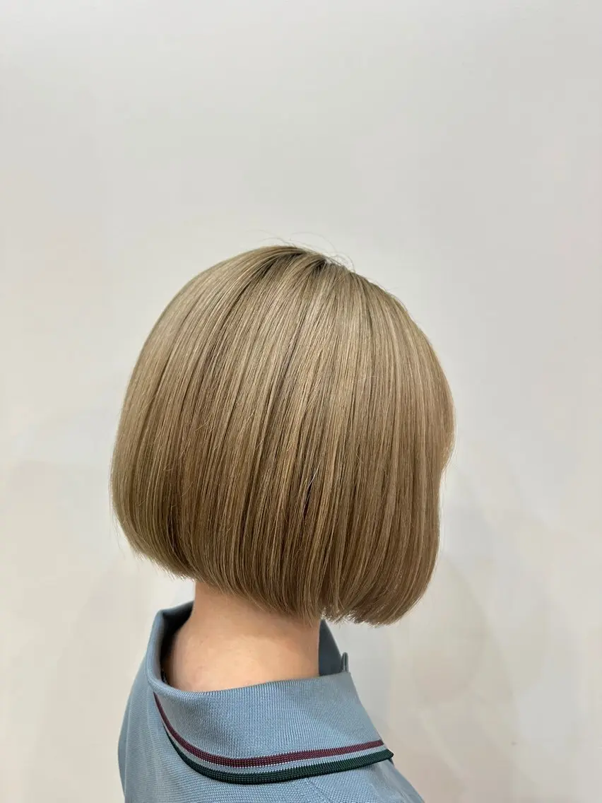 ミディアム ヘアカラー ✨髪質改善 ✨工藤のヘアスタイル