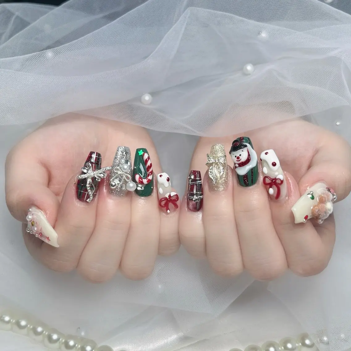 ネイル ハンドネイル ハンドケア Panda chan Novaのネイルデザイン