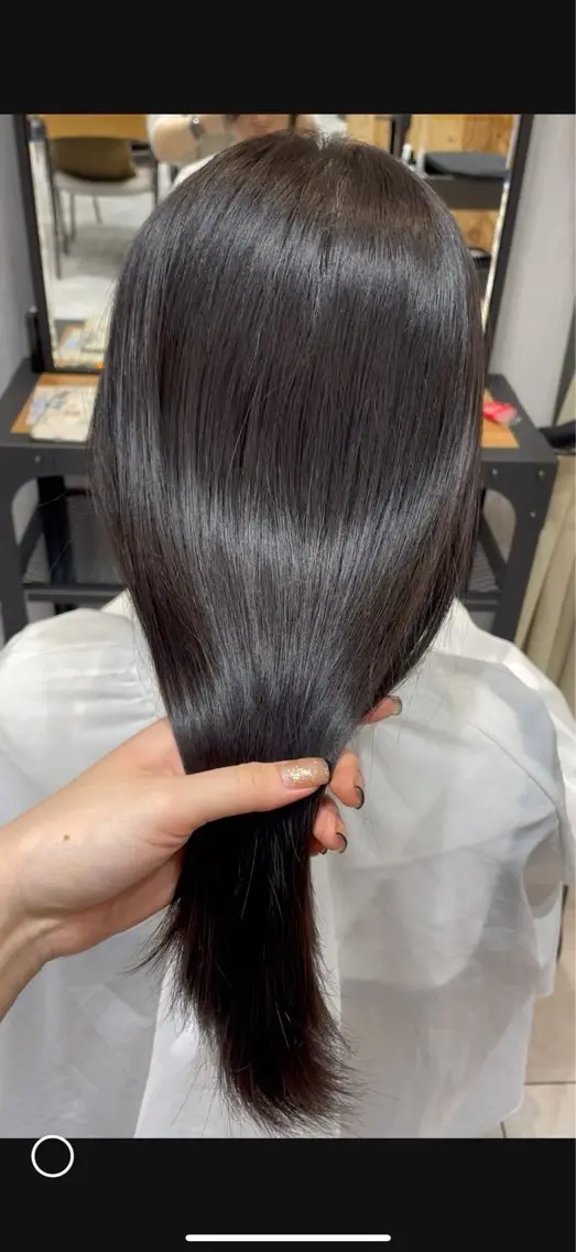 ロング こはる.⋆𝜗𝜚／ 谷町／透明感カラーのヘアスタイル