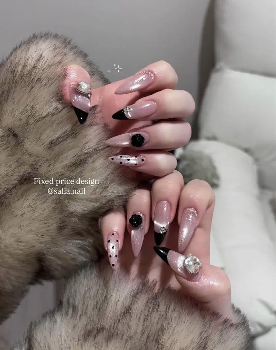 ネイル キラキラネイル 韓国ネイル シンプルネイル ワンホンネイル ハンドネイル MEI Nailのネイルデザイン