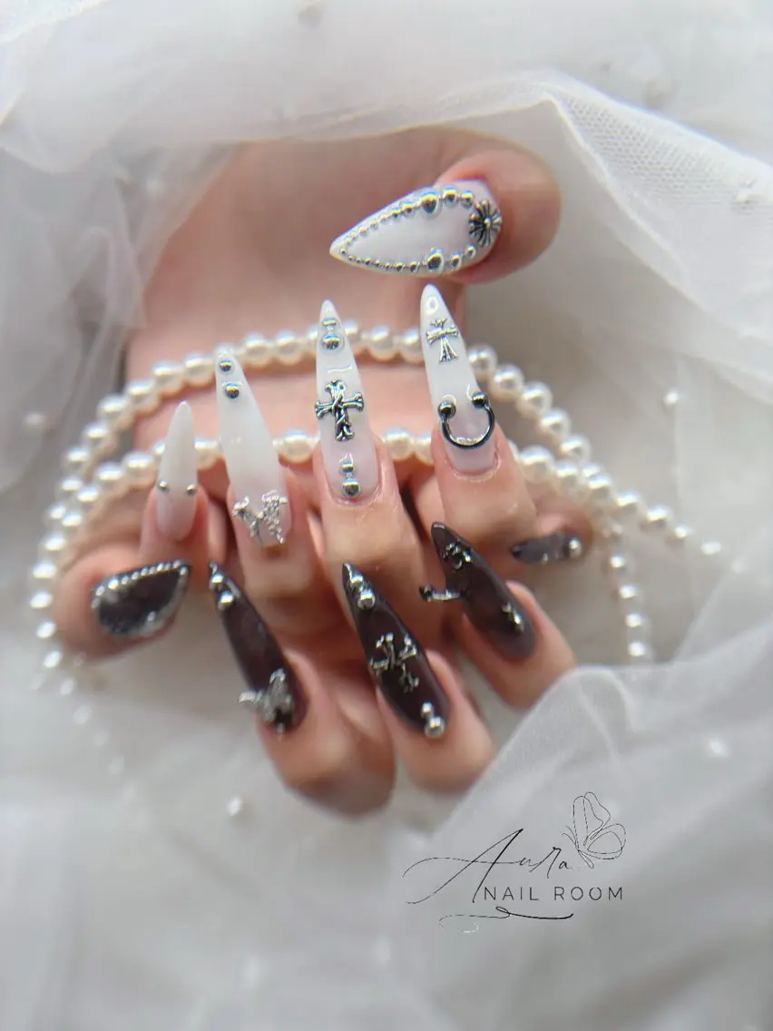 ネイル Aura Nail Roomのネイルデザイン