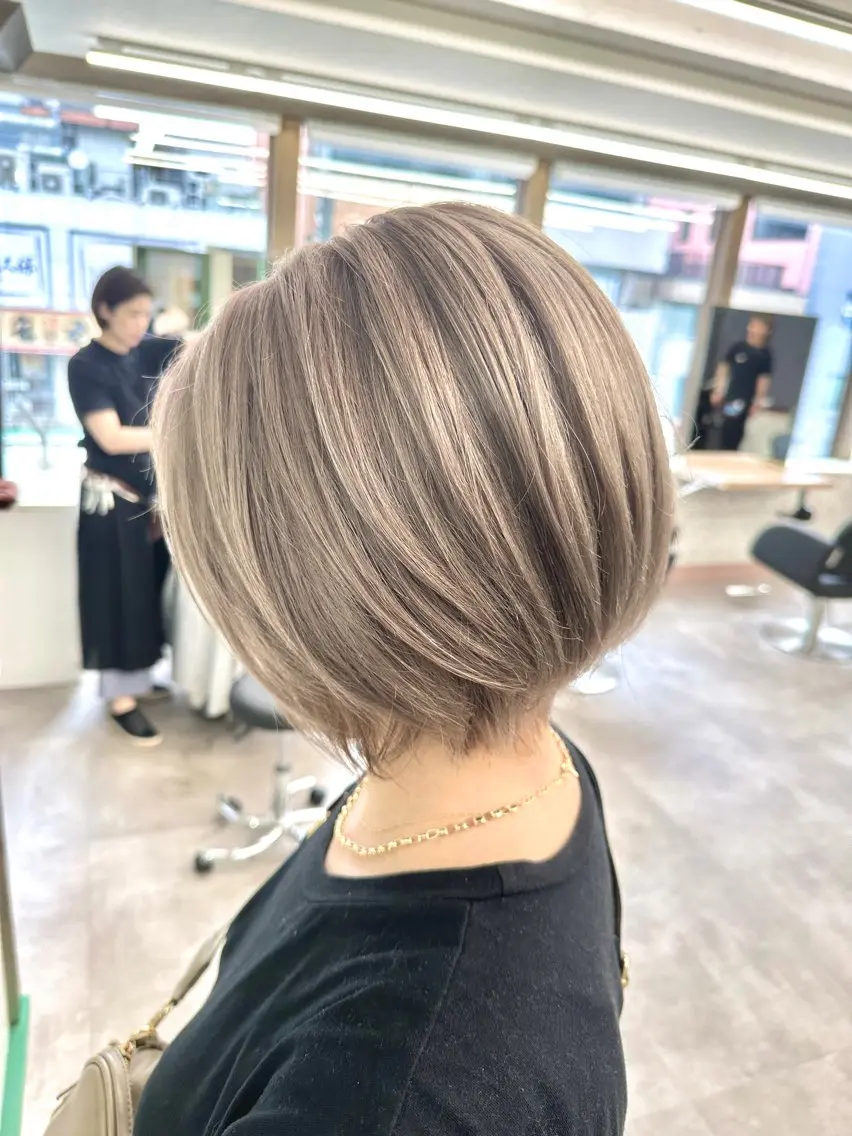 ショート カット ヘアカラー トリートメント 💚透明感カラー💚 ♻️本間♻️のヘアスタイル