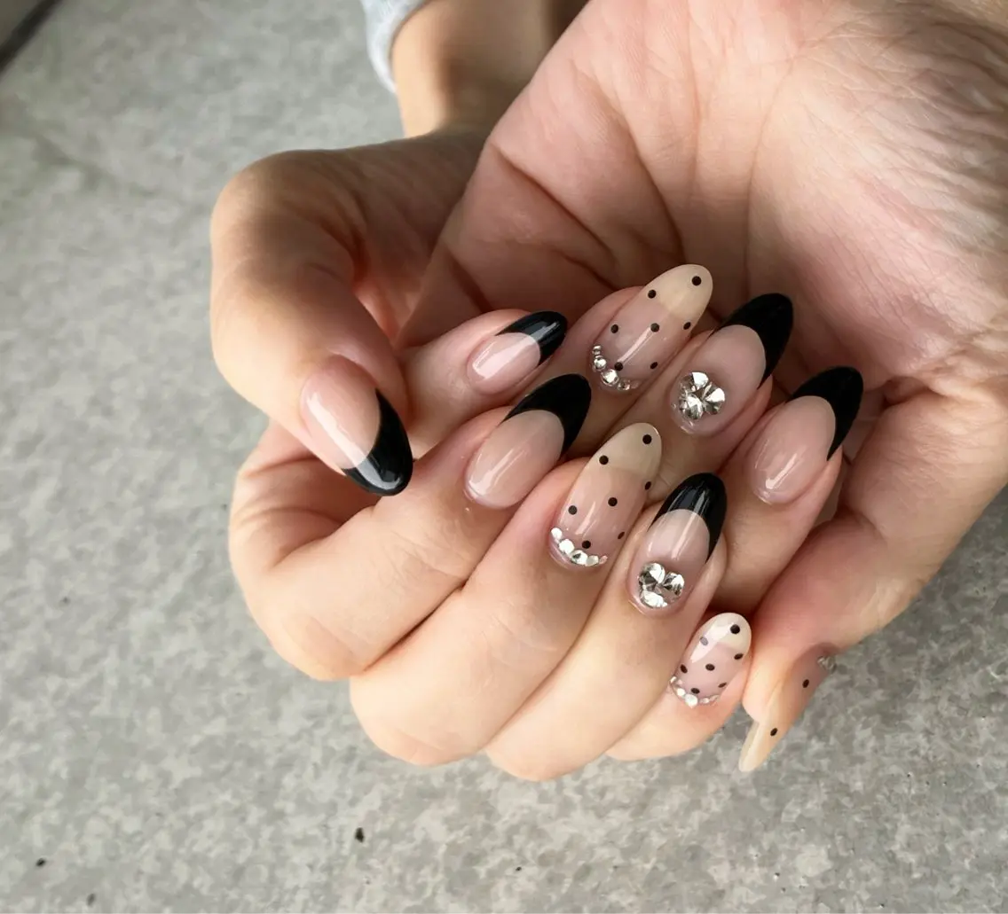 ネイル アートネイル ジェルネイル マグネットネイル ミラーネイル 持ち込み ハンドネイル nail salon Soeurのネイルデザイン