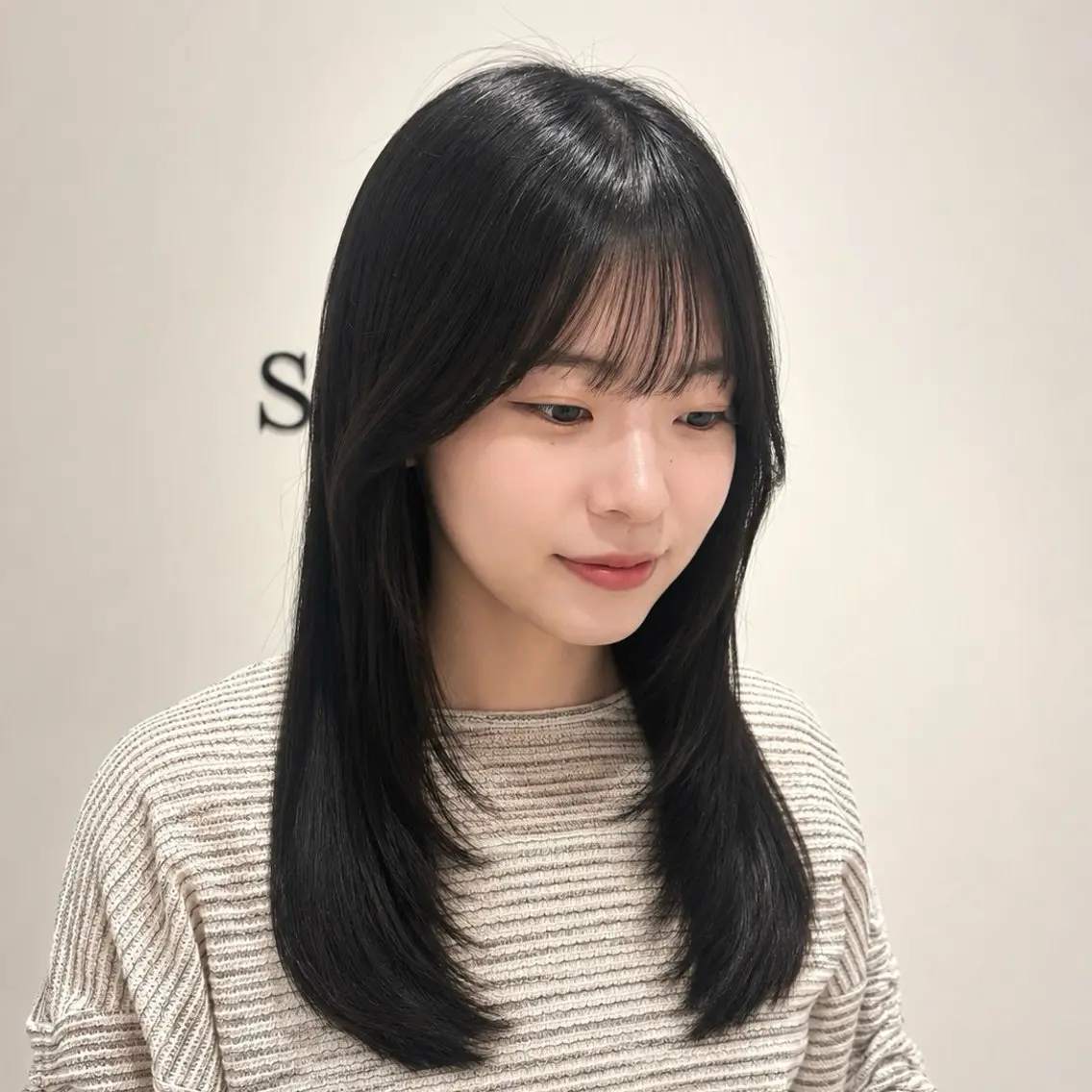 セミロング 顔まわりレイヤー 顔周りカット レイヤーカット カット 艶カラー/アレンジ 💟すなおのヘアスタイル