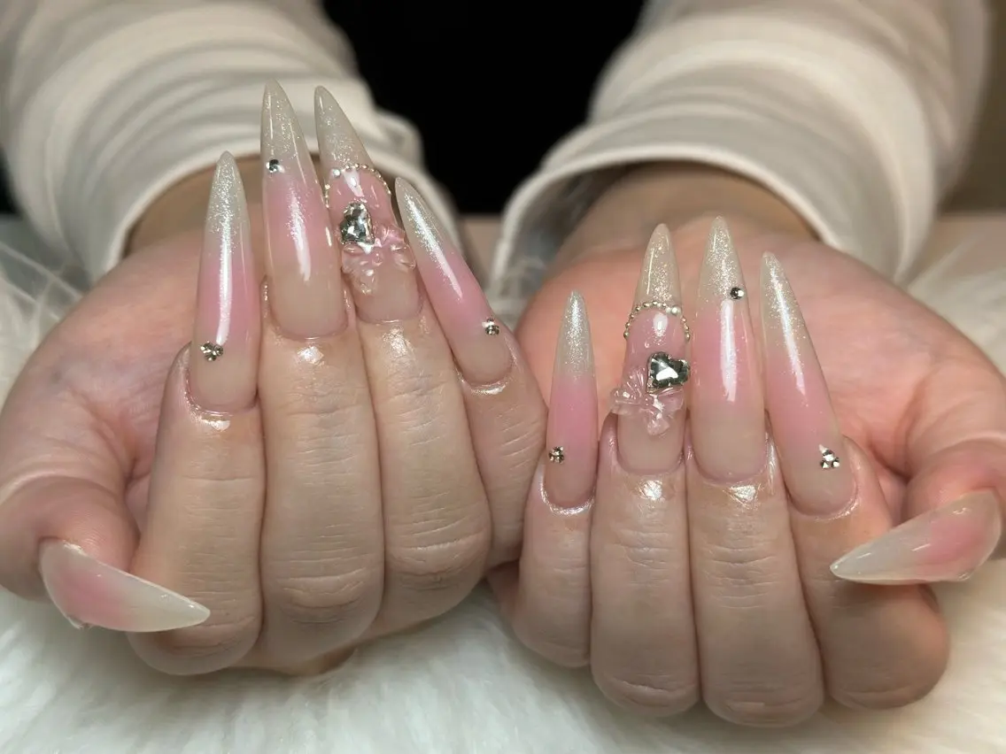 ネイル アートネイル NIE NAIL Luxeのネイルデザイン