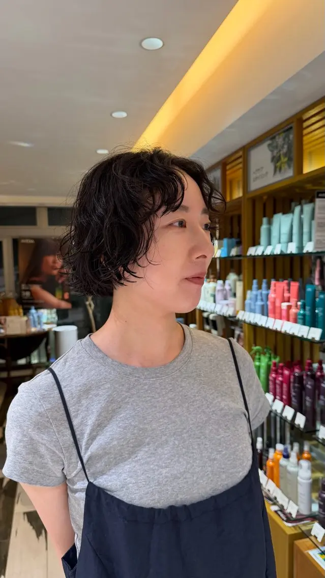 ショート パーマ カット パーマ 岸 奈々香のヘアスタイル