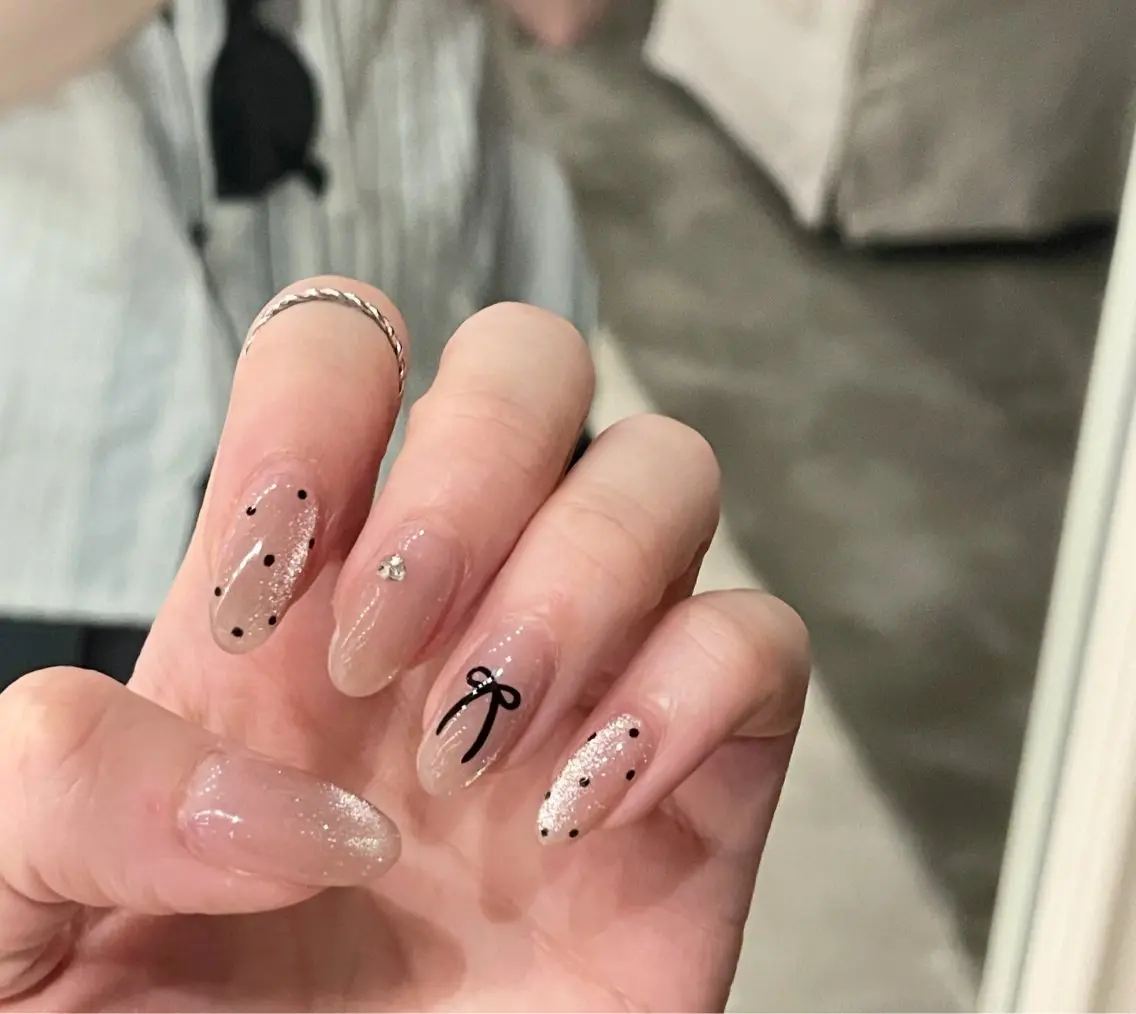 「リピート率No. 1」❤️持ち込みシンプルデザインコ一ス、時間内パーツつけてOKの写真