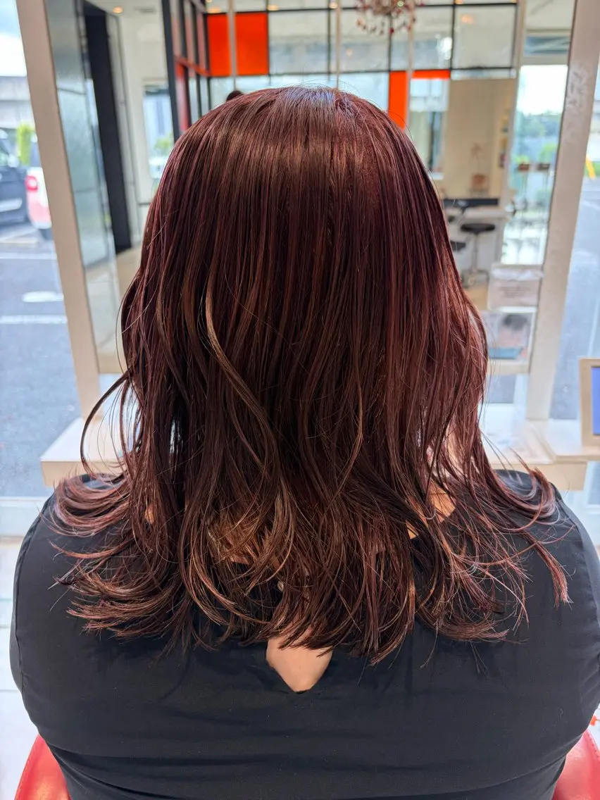 カラー ベージュカラー ブリーチ 透明感カラー ハイトーンカラー ラベンダーカラー 石井 麻鈴のヘアスタイル