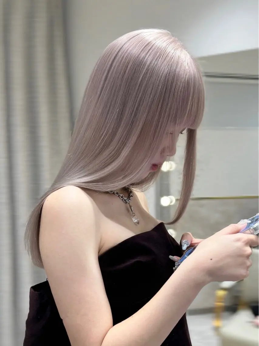 カラー 透明感カラー ラベンダーカラー ヘアカラー 艶ダブルカラー🩰ハ イトーン🤍香織のヘアスタイル