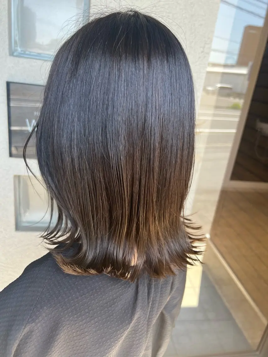 ミディアム カット ヘアカラー トリートメント 井上 美春のヘアスタイル