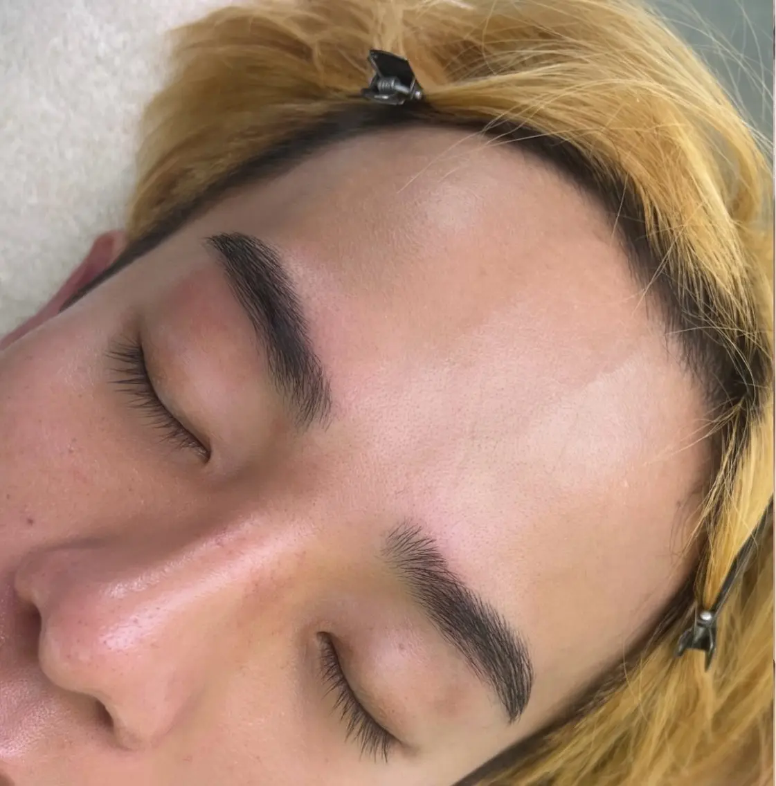 メンズ アイブロウ メンズ韓国風 ワックス脱毛 眉カット その他(アイブロウ) 眉毛/美肌の専門店 Mily🍒ミウィの眉毛・アイブロウイメージ