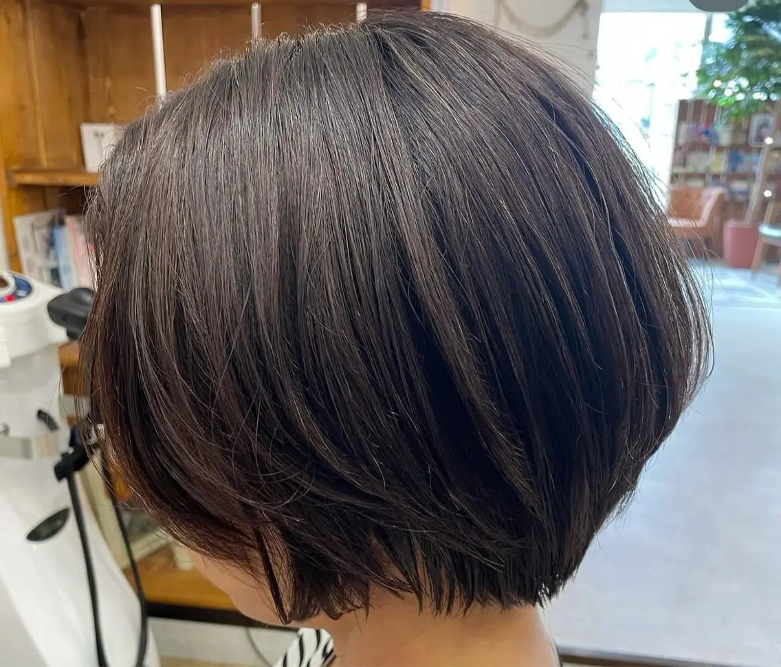 ショート misato 💜🖤　フラムのヘアスタイル