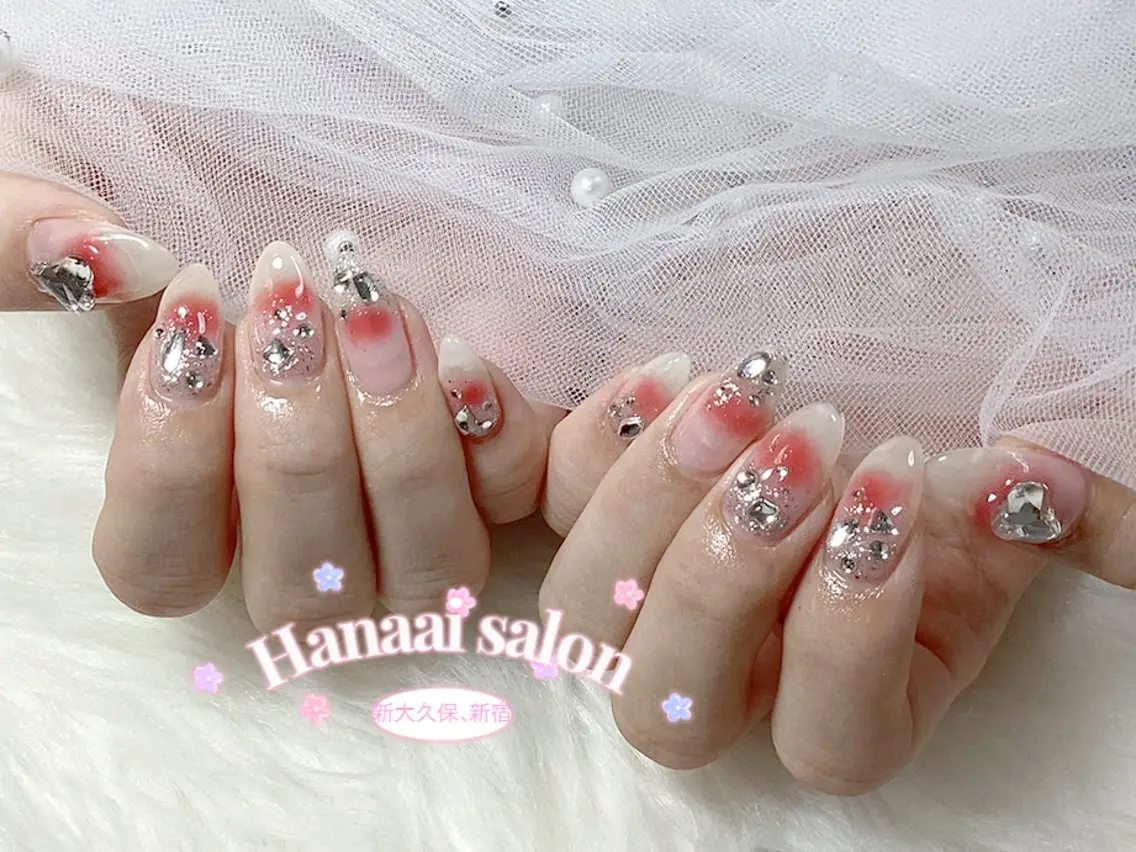 ミディアム ハンドネイル Hanaai Salon新大久保店のネイルデザイン