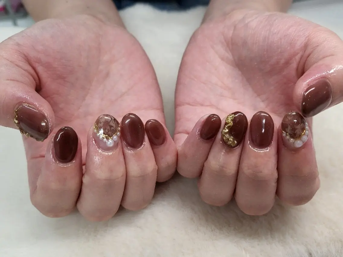 ネイル ブラウン ジェルネイル ハンドネイル 心斎橋Salon Epokkuのネイルデザイン