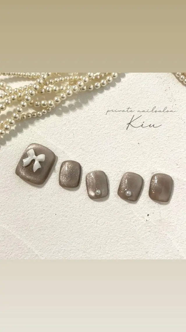 ネイル フットネイル ジェルネイル ミラーネイル ニュアンスネイル オフィスネイル フットネイル kiu nailsalonのネイルデザイン