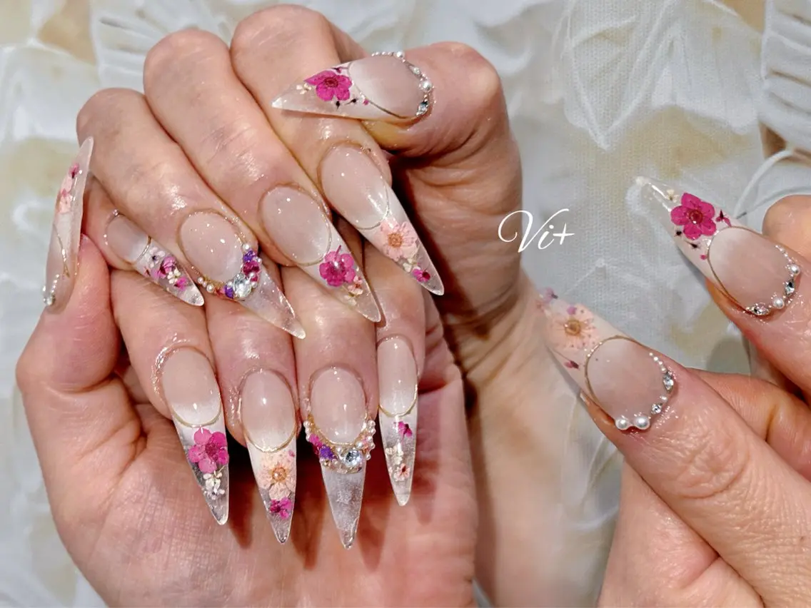 ネイル ハンドネイル ✨Nailsalon Vi+✨のネイルデザイン