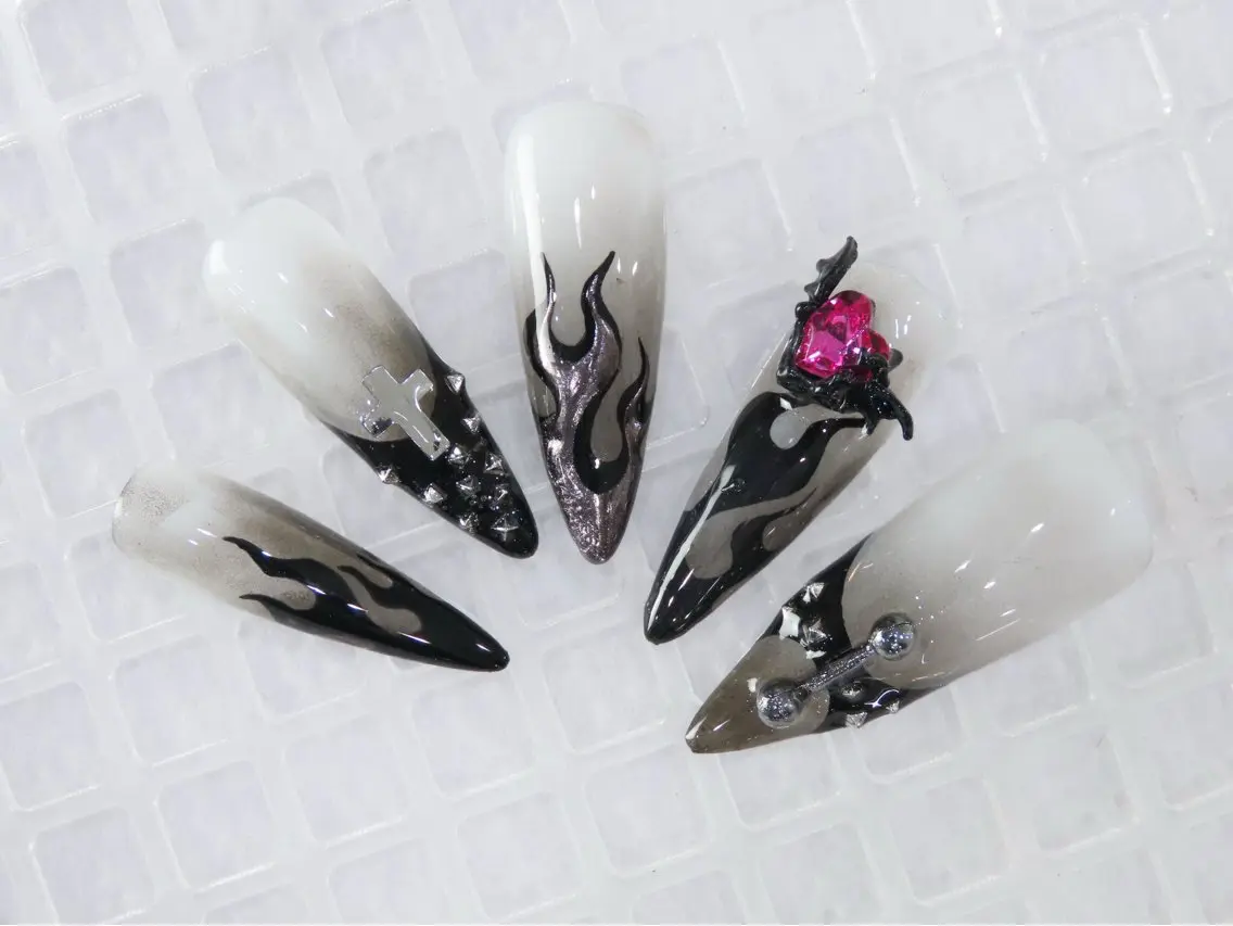 ネイル ハロウィン ハンドネイル NAILS BAR SHINJUKUのネイルデザイン