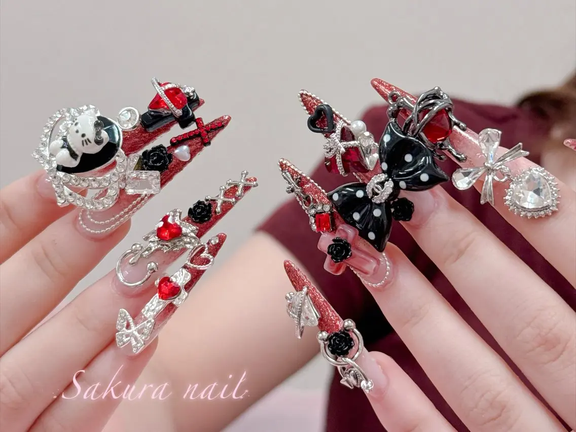 ロング ハンドネイル Sakura Nail Salonのネイルデザイン