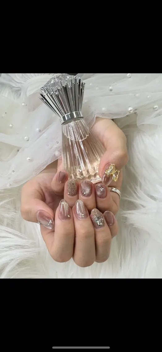 ネイル アートネイル フットネイル フレンチネイル ガラスフレンチ ハート Queeens nailのネイルデザイン