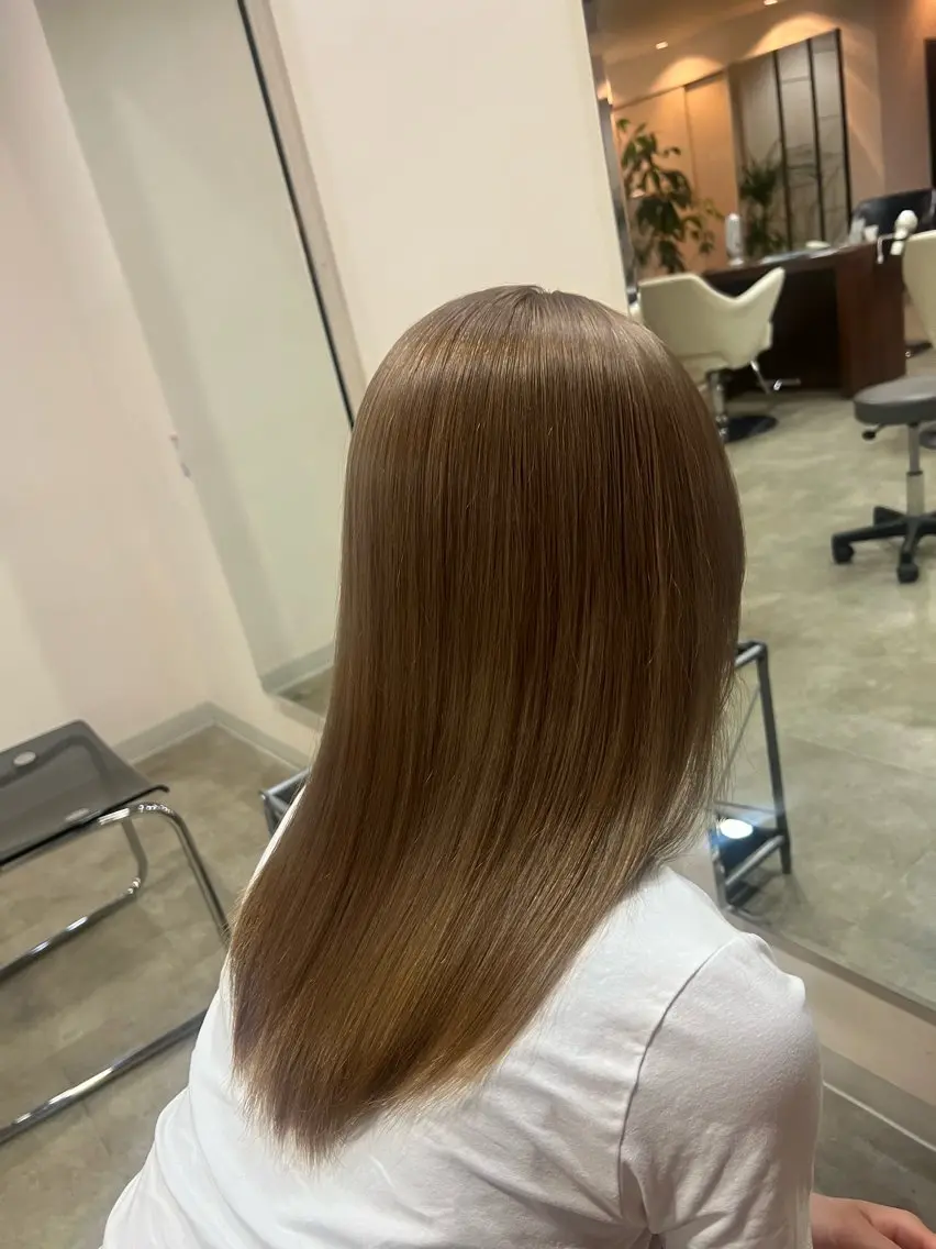 ロング カラー ブリーチ ダブルカラー ヘアカラー 高田 羊真のヘアスタイル
