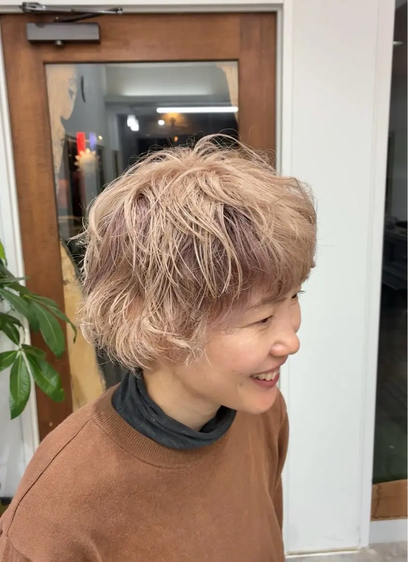 ショート カラー ヘアカラー 木藤 優杏のヘアスタイル