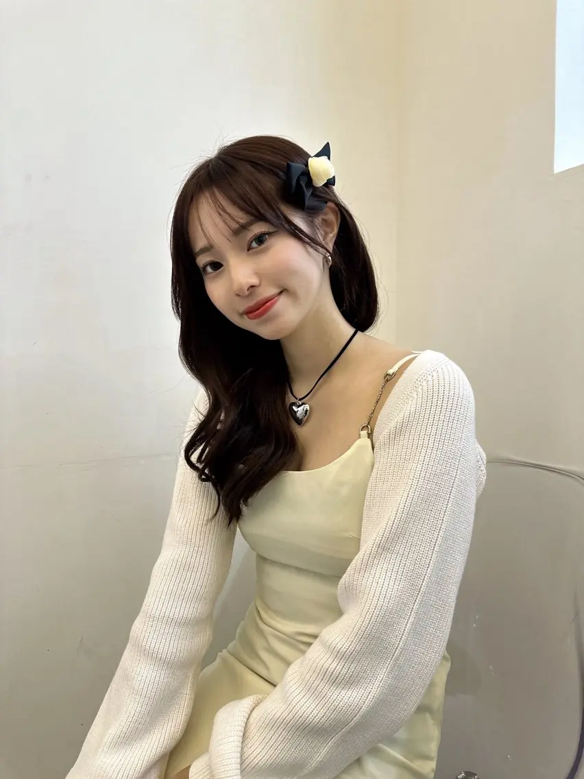 ロング 透明感カラー🩵 レイヤーカットYUIのヘアスタイル
