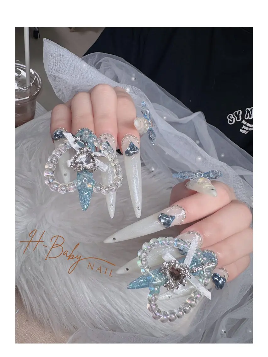 ネイル フレンチネイル ジェルネイル ガラスフレンチ ハロウィン ハート ハンドネイル H.baby Nail Salonのネイルデザイン