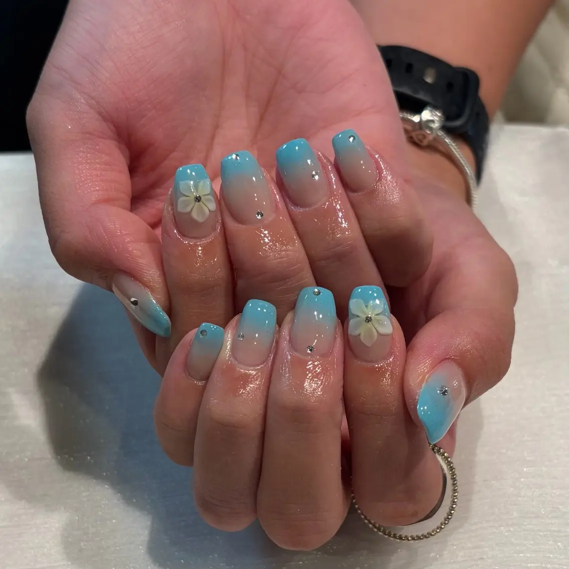 ネイル ハンドネイル ecrin エクラン maiのネイルデザイン