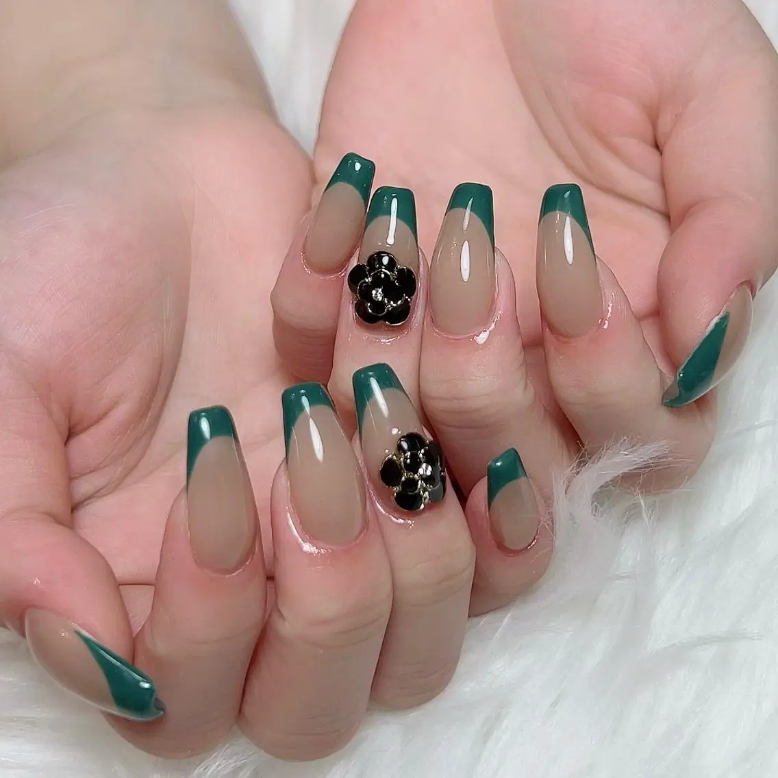 ネイル Nail salon EM（エム）諸星のネイルデザイン