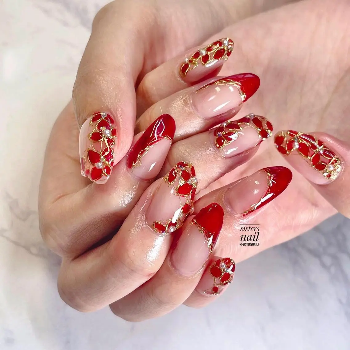ネイル アートネイル フラワーネイル フレンチネイル ミラーネイル 赤色 sisters nail.fのネイルデザイン