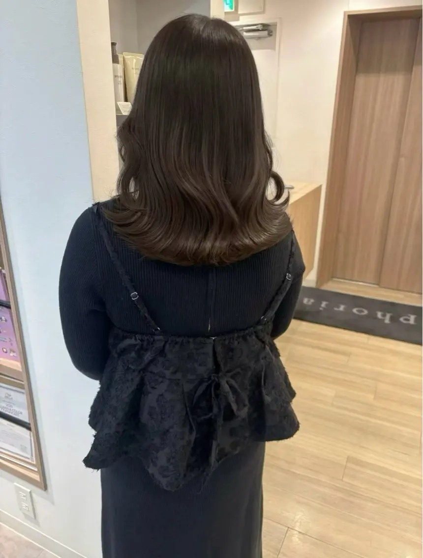 ミディアム 髪質改善 カット ヘアカラー トリートメント モテ髪🫧赤み消し カラー表参道きょうこのヘアスタイル