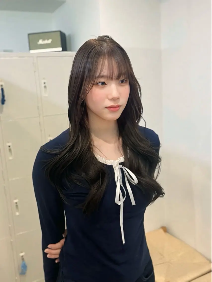 ロング カラー ベージュカラー ブリーチ 透明感カラー ブリーチなしカラー オリーブベージュ カット ヘアカラー トリートメント 𝒀𝒖𝒊𝒏𝒂 梅田/透明感カラーのヘアスタイル